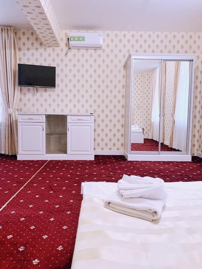 Sergeev Hotel Mykolaiv Exterior photo