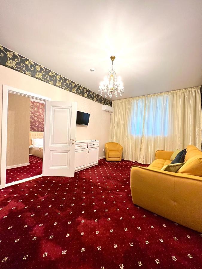 Sergeev Hotel Mykolaiv Exterior photo