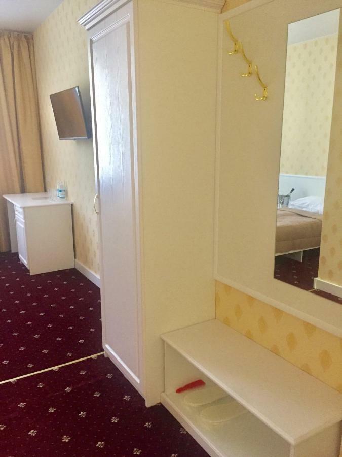 Sergeev Hotel Mykolaiv Exterior photo